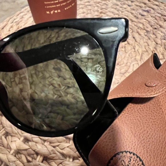 Ray bands with case - Picture 2 of 4